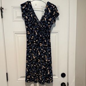 NWT Kaileigh Navy Floral Midi Dress